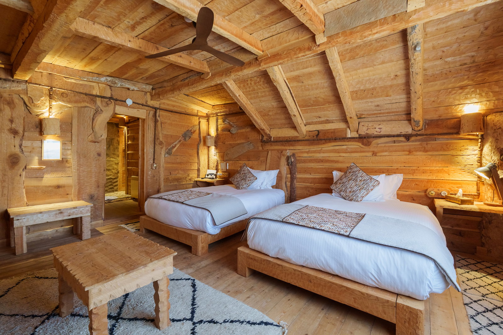 Twin Room Lake