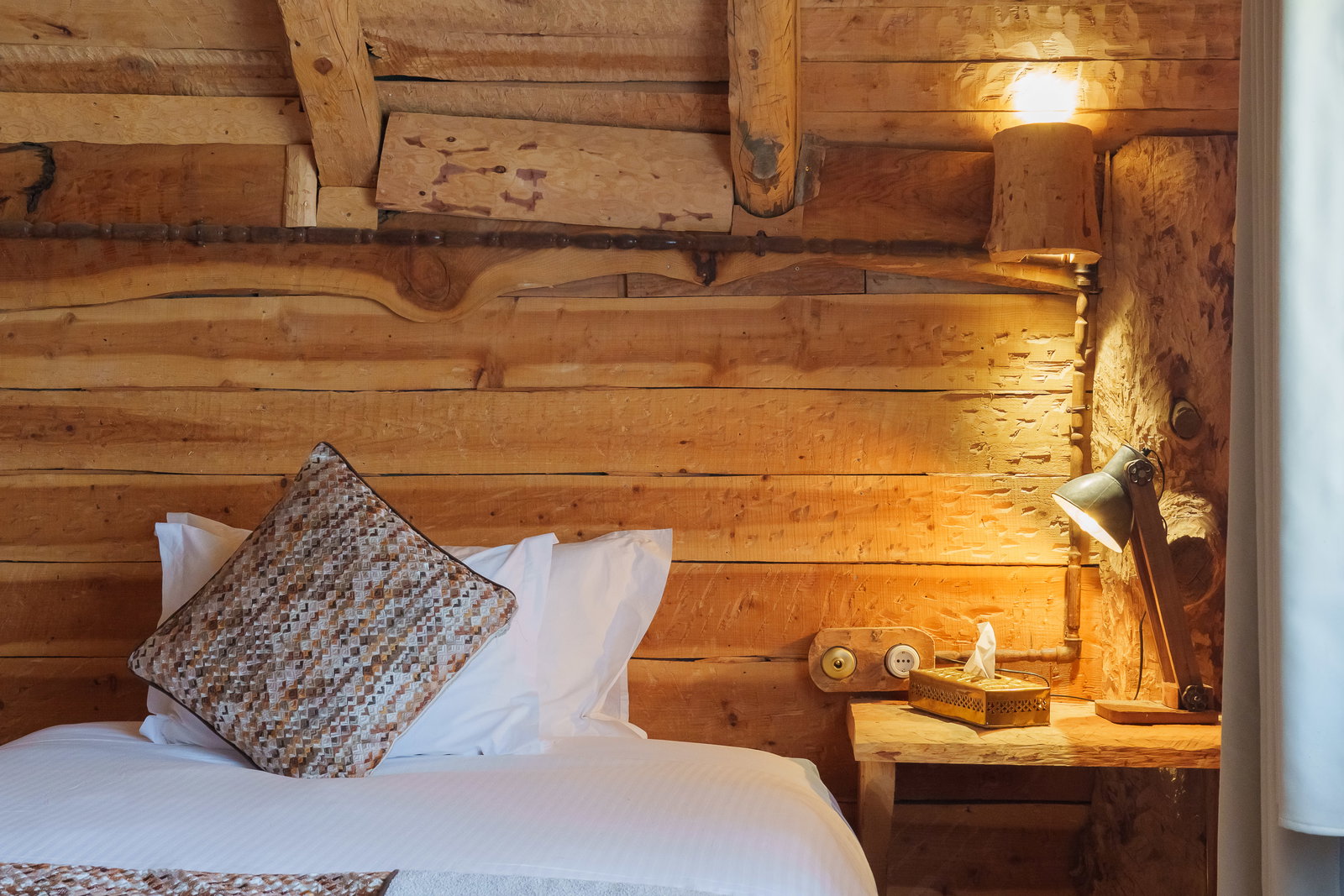 Twin Room Lake
