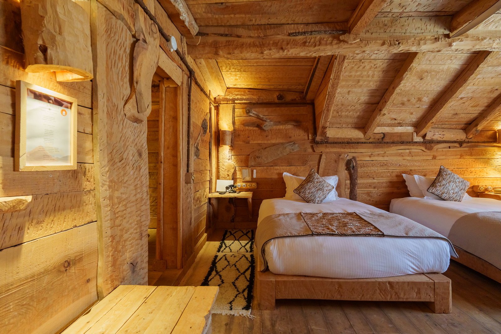 Twin Room Lake