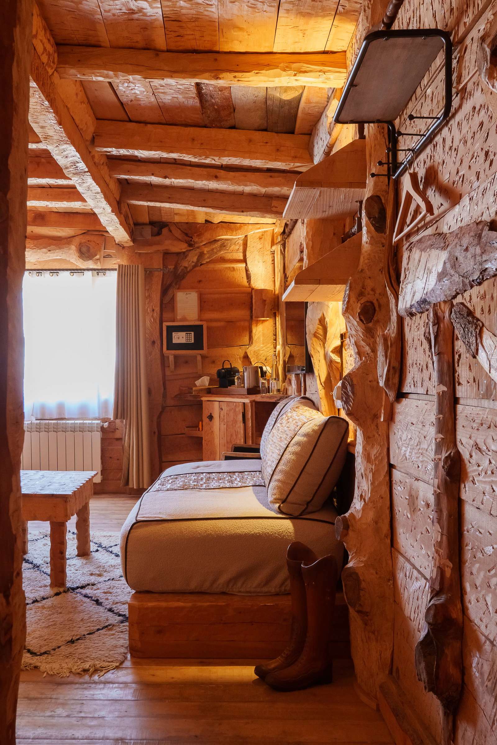 Twin Room Lake